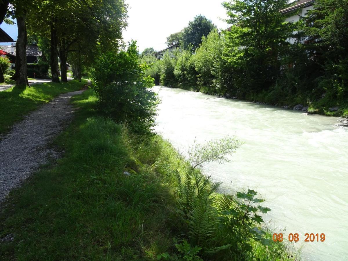 Huge And Calm Apartment In Central Garmisch エクステリア 写真